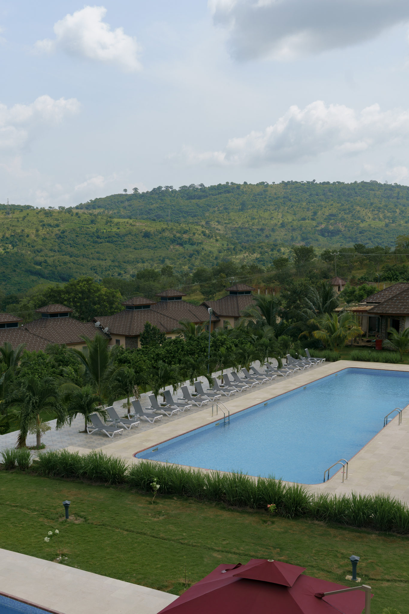 peninsula resort pool